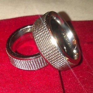 Meet your Posher, Mickey